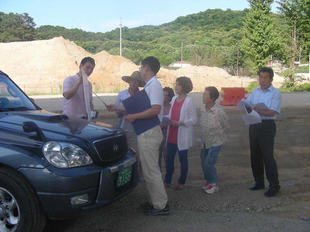 자일동 변전소 이전에 따른 도로개설 관련 민원 등 현장 확인 4