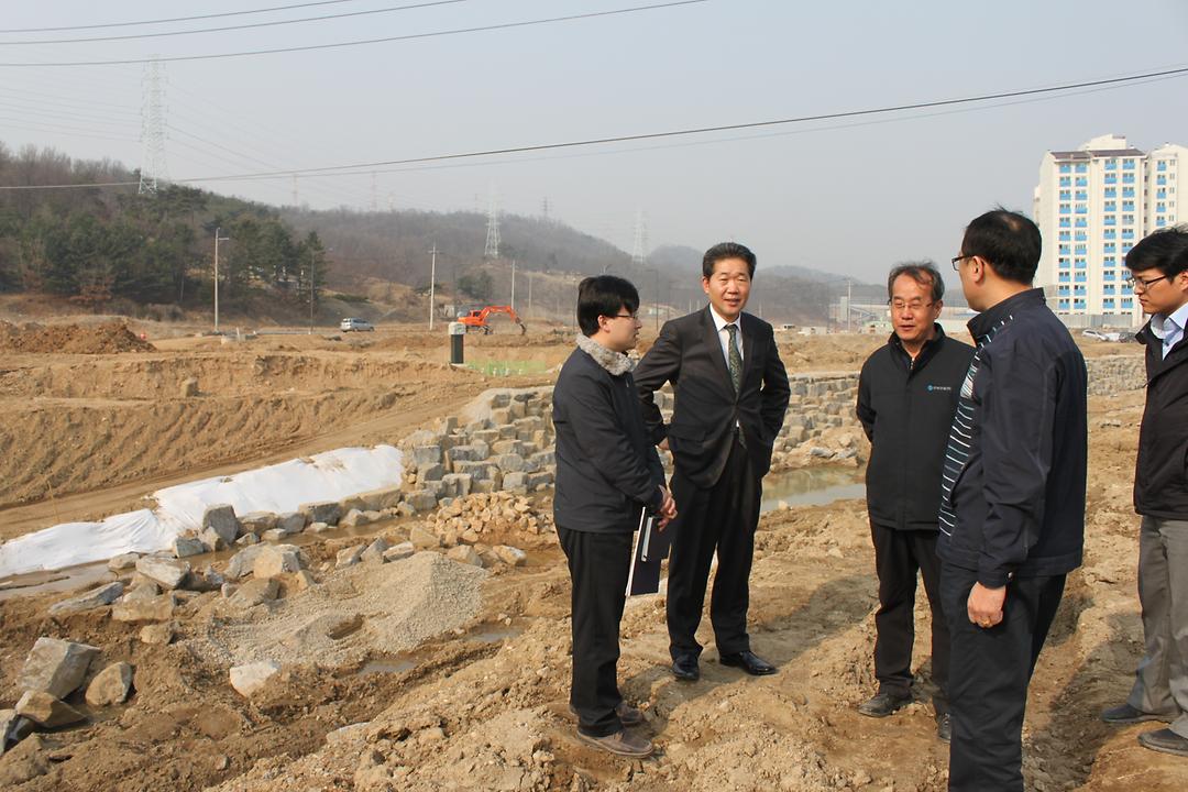 신곡동 부용천변 민원현장 확인3