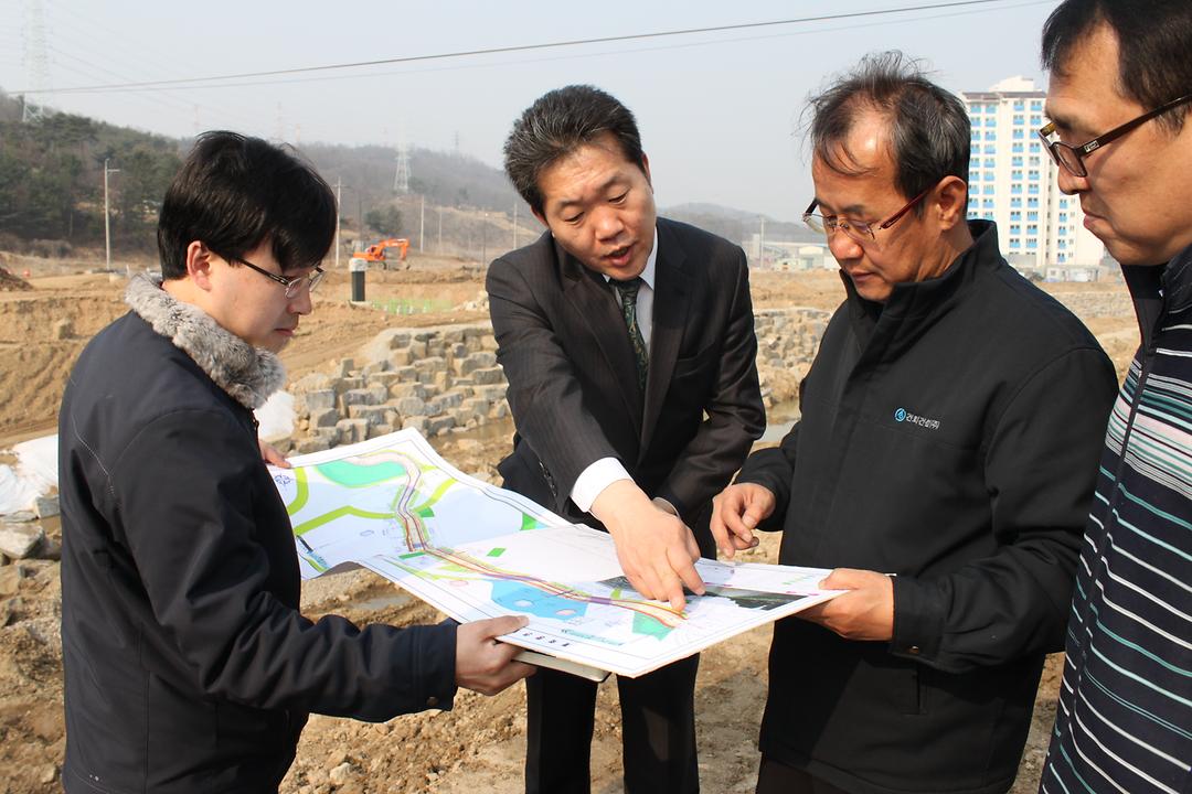 신곡동 부용천변 민원현장 확인4