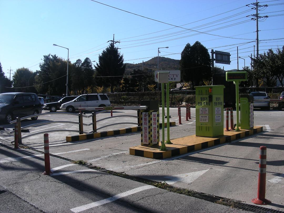 청과야채시장 인근 중랑천 제방 보수 등 민원현장 확인6