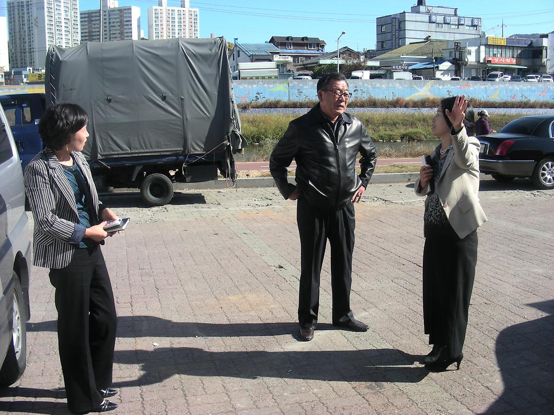 청과야채시장 인근 중랑천 제방 보수 등 민원현장 확인4