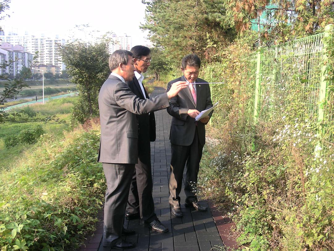 장암동 게이트볼장 이전 설치 요청 관련 민원현장 확인1