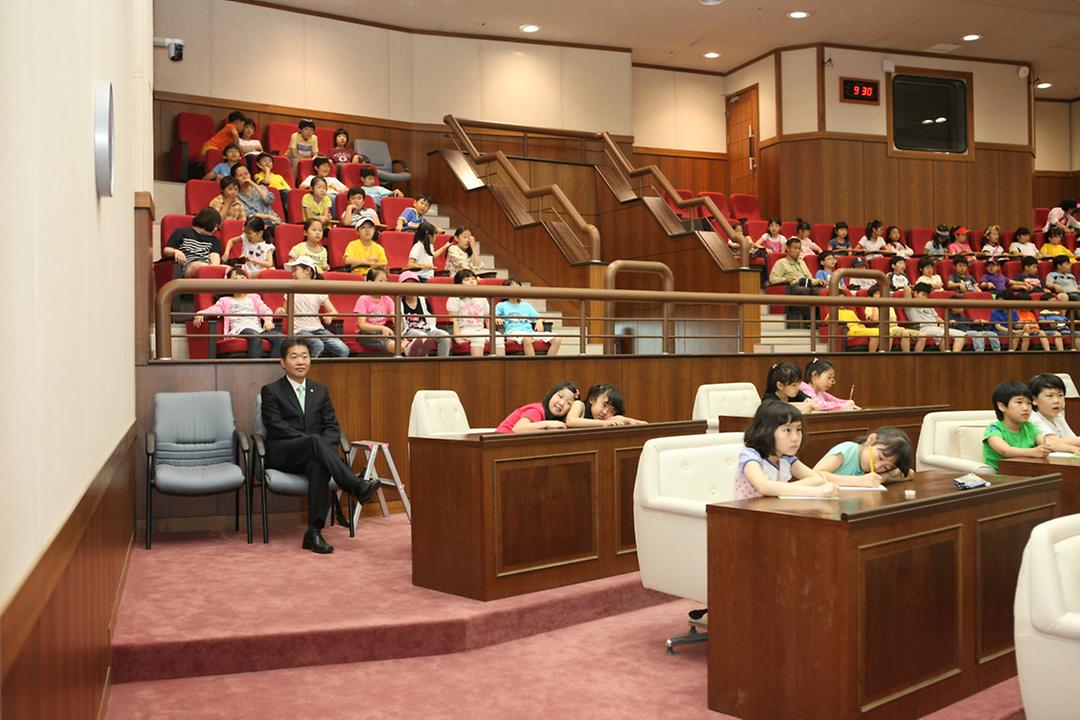 동암초등학교 의회방문 (2011.6.10)1