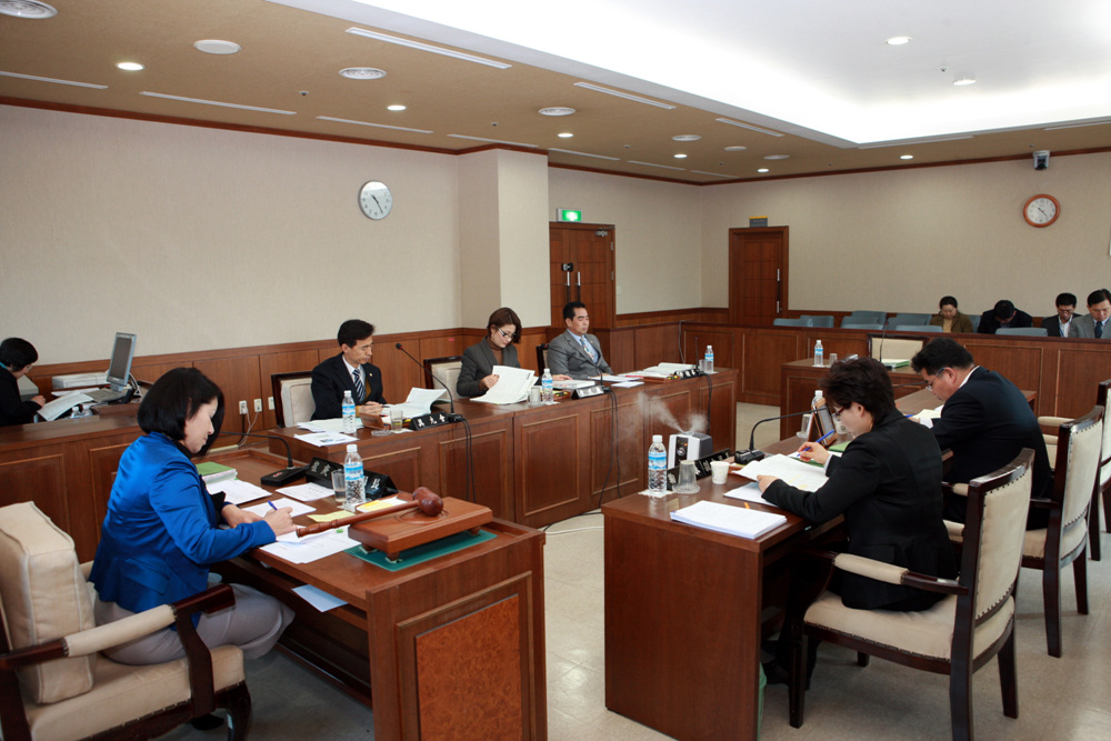 제200회 의정부시의회(임시회), 자치행정위원회 의안심사 1