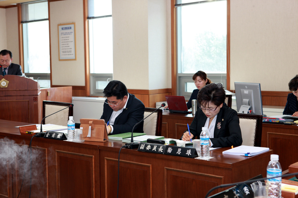 제200회 의정부시의회(임시회), 자치행정위원회 의안심사2