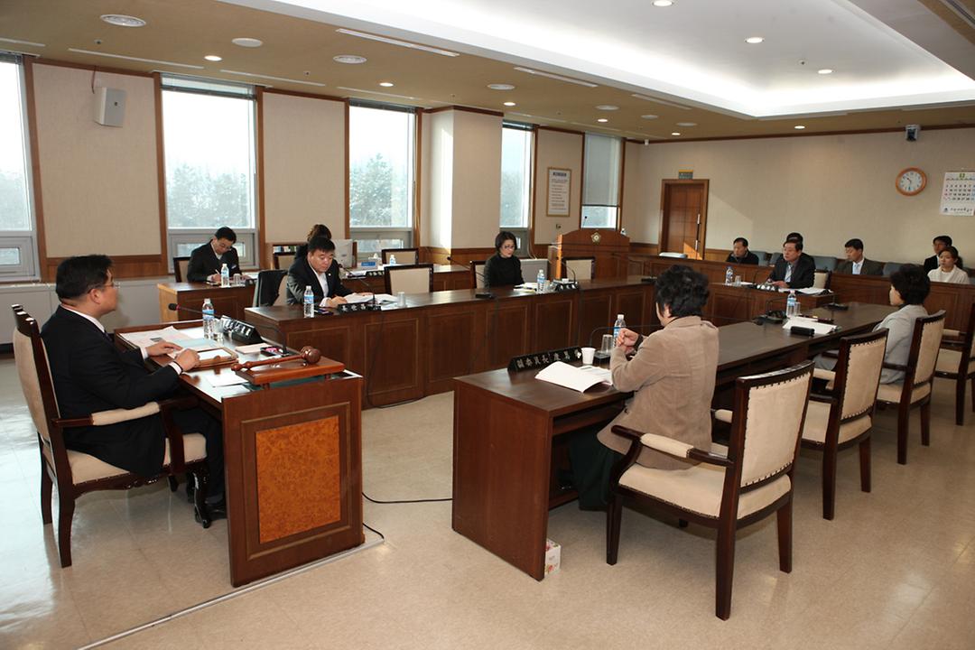 제198회 의정부시의회(임시회) 안건심의 및 새해 업무보고 청취1