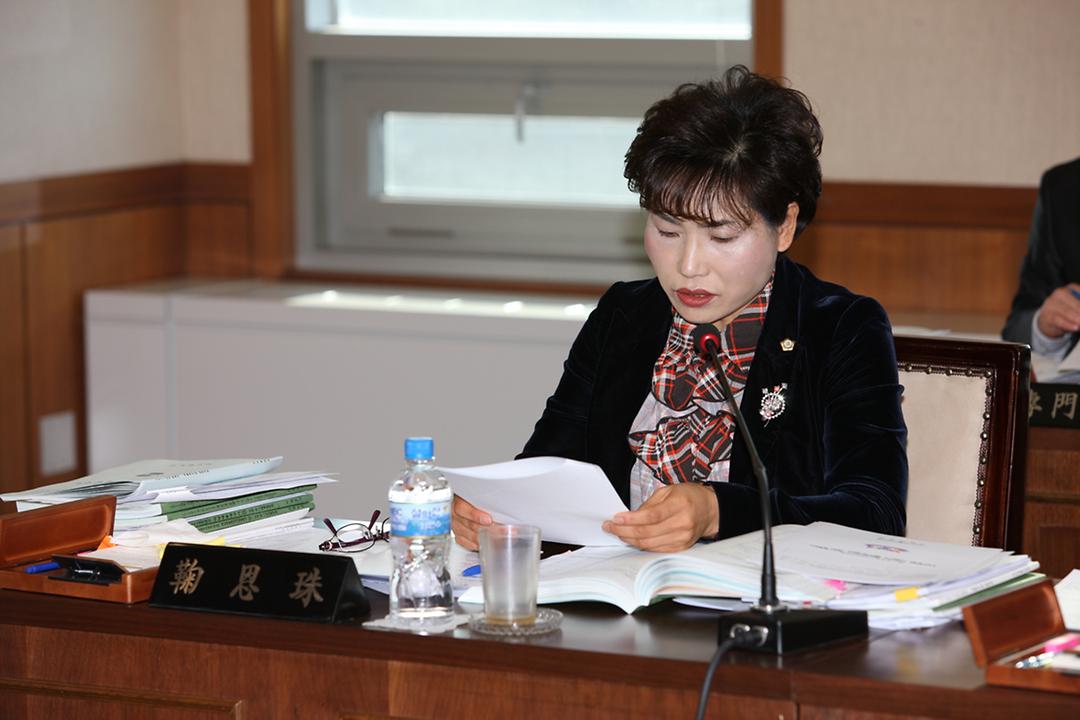 예특위, 2011년도 예산안, 2010년도 제3회 추가경정예산안 심의 1