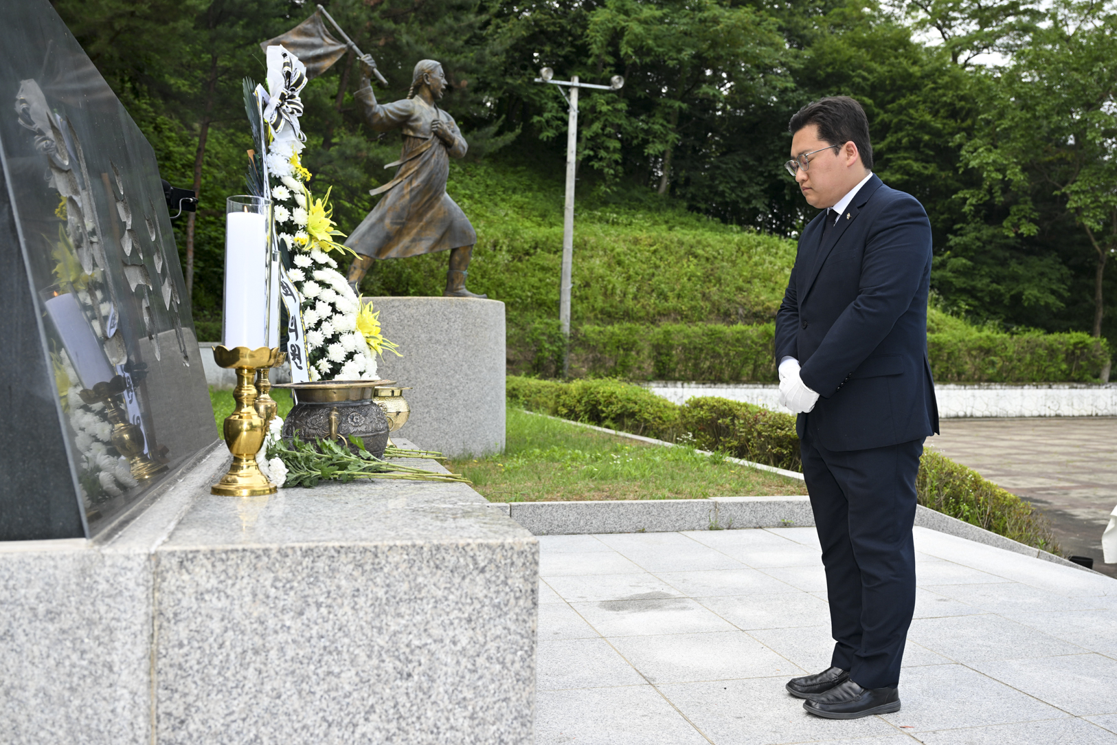 제10대 의정부시의회 현충탑 참배