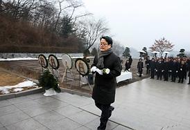 2017년 현충탑 참배