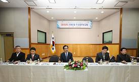 활발한 의정활동 ( 동 업무보고 청취 )