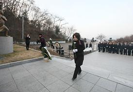 2016  丙申年  현충탑 참배