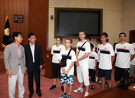 프랑스 우베흐니아주 태권도선수단 의회방문