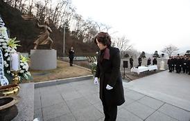 2016  丙申年  현충탑 참배