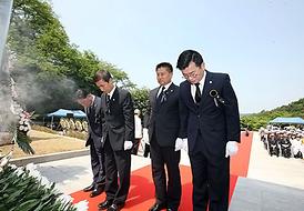 활발한 의정활동 (제60회 현충일 기념식)