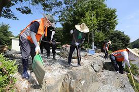 괴산군 수해복구 자원봉사 구슬땀 흘려