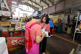 전통시장 노점상인 폭염예방물품 나눔