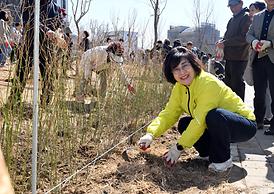 제80회 식목일 기념 봄철 나무심기 행사(산곡동 177-6)