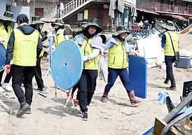 의정부시의회, 가평군 수해 복구 참여...성금 300만원 전달
