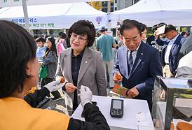 비어있던풍경 견생조각전으로 채우다