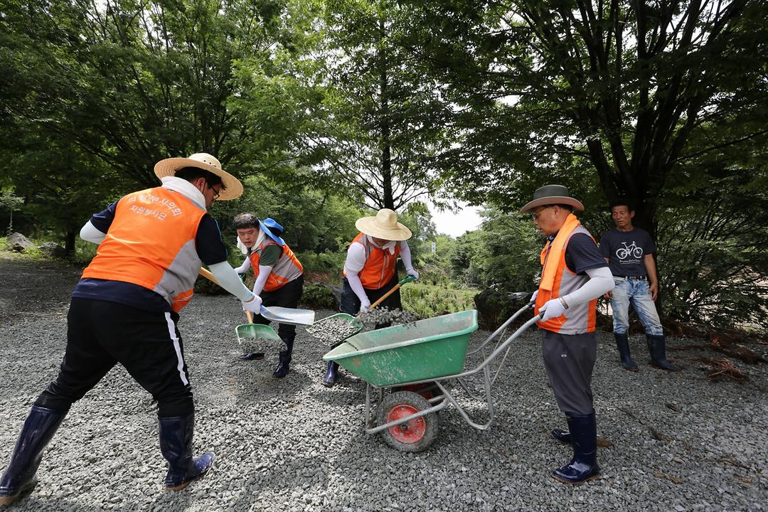 의정부시의회, 괴산군 수해 복구 지원4