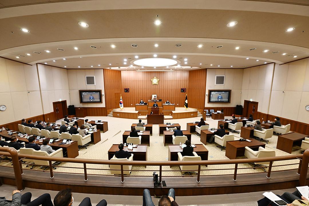 제318회 제1차 정례회 제2차 본회의 개의1