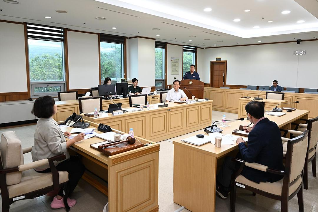 의원연구단체 연구용역 중간보고회 개최3