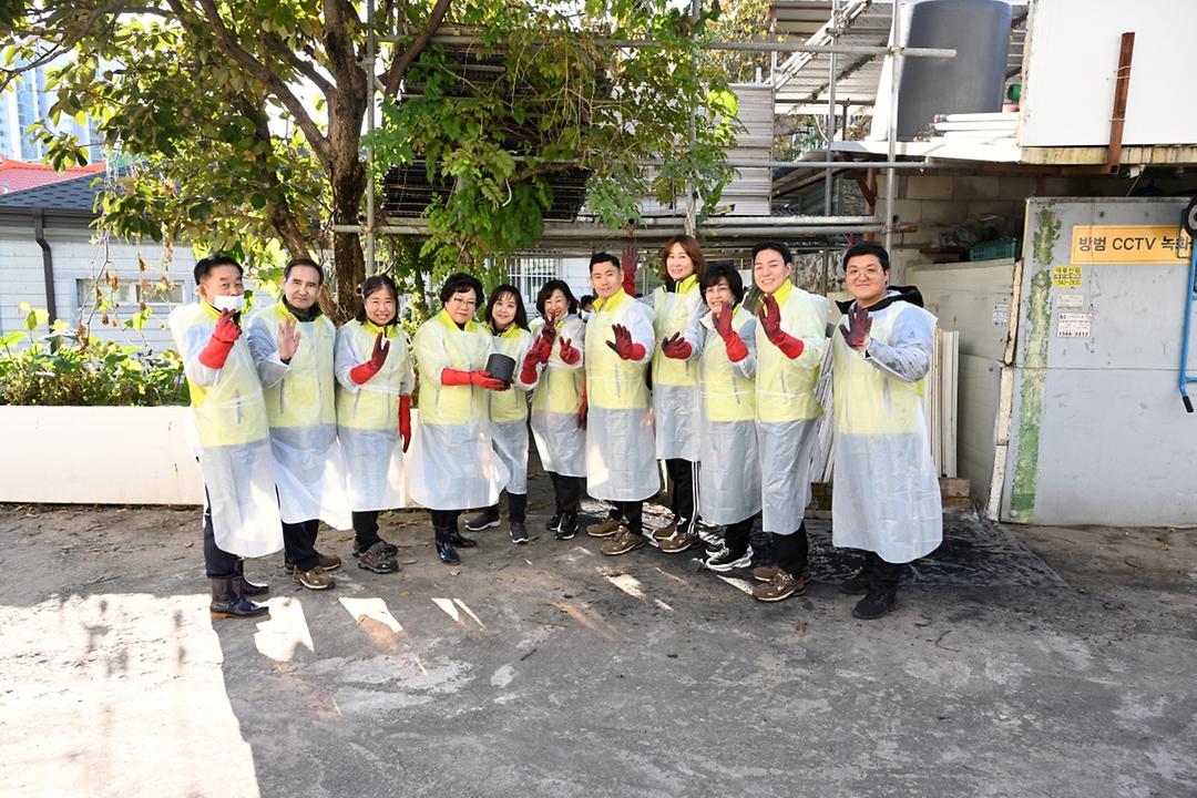 ‘사랑의 연탄 나눔 봉사활동’펼쳐5