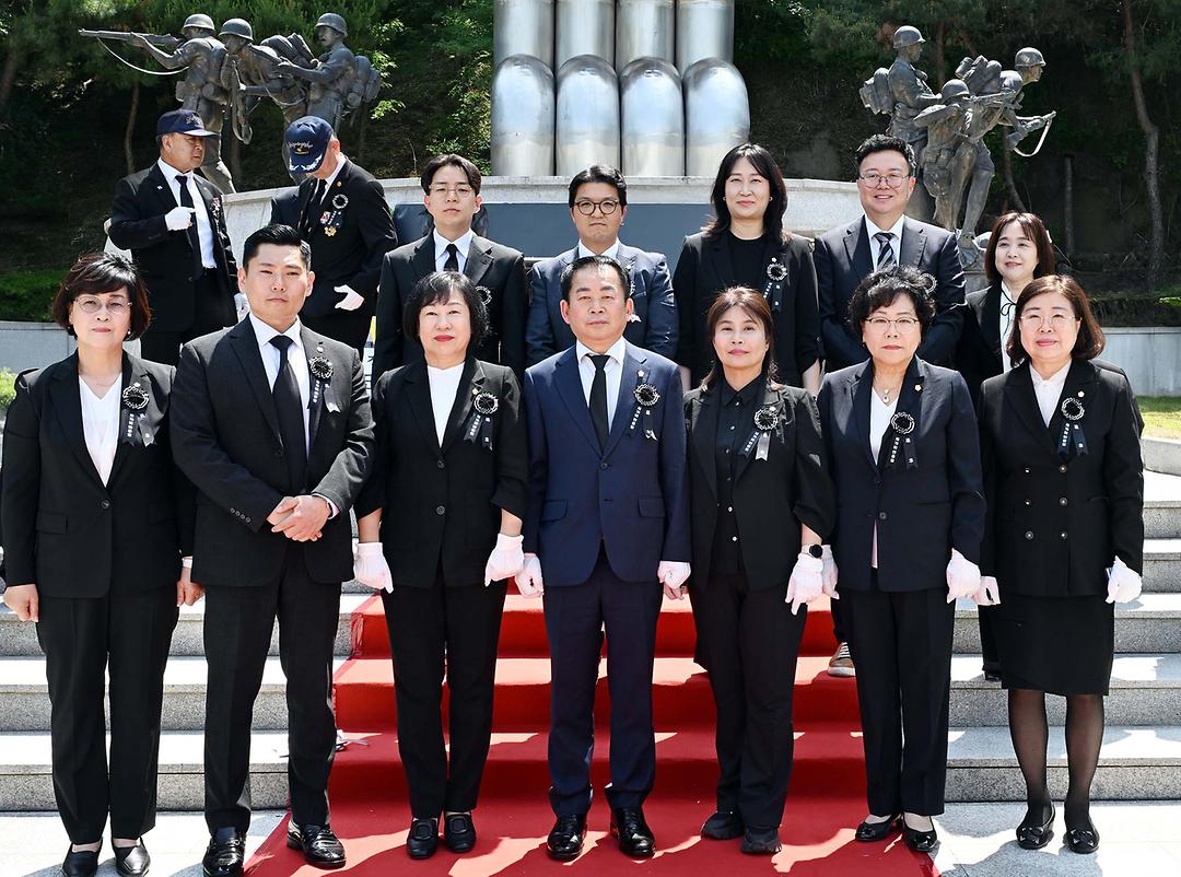 의정부시의회, 제70회 현충일 추념식 참석1