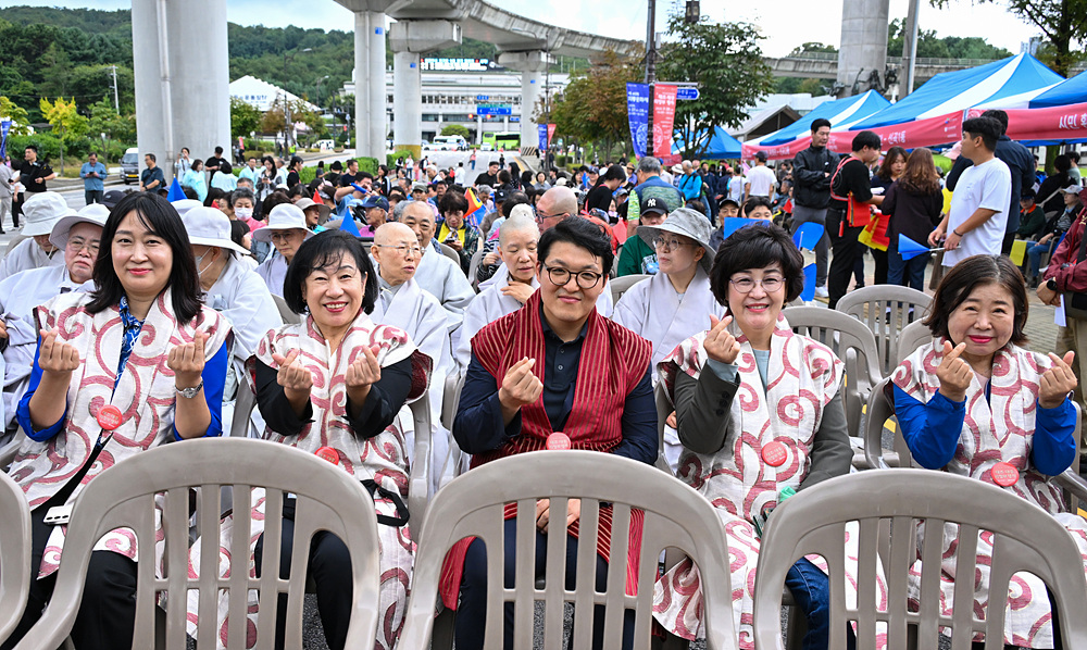 의정부시의회, 제40회 회룡문화제 참여2